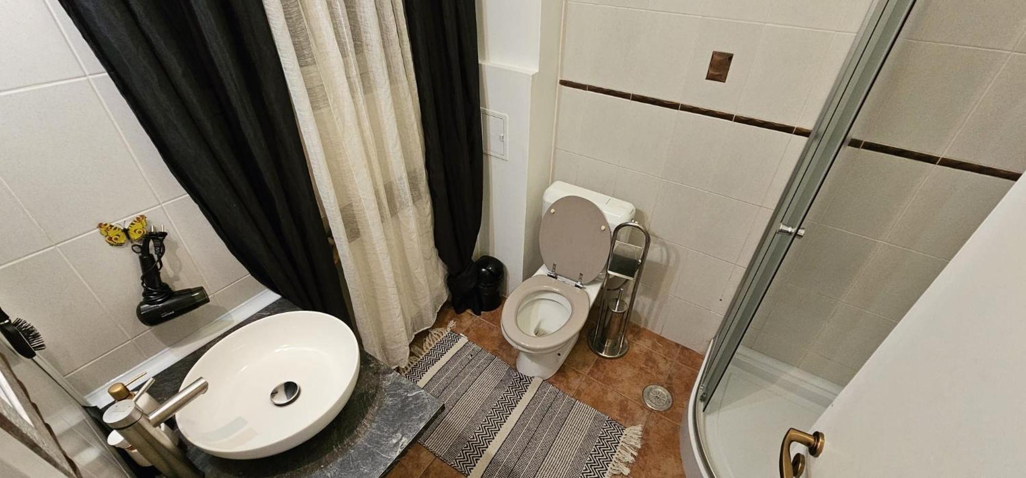 Tantra Studio 1 Conta Universitate Bukares Bagian luar foto